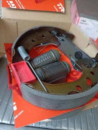 Ganasce freno TRW GSK1676 Ford Puma Ka Fiesta