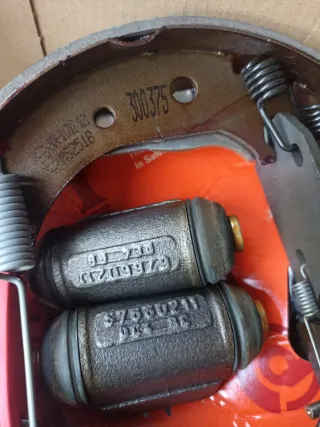 Ganasce freno TRW GSK1676 Ford Puma Ka Fiesta