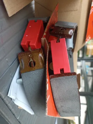 Ganasce freno TRW GSK1676 Ford Puma Ka Fiesta