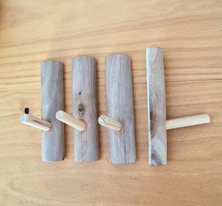 4 COLGADORES DE PARED NUEVOS A ESTRENAR