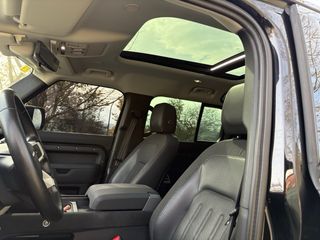 Land Rover Defender 2021