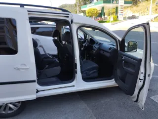 Volkswagen Caddy 2011