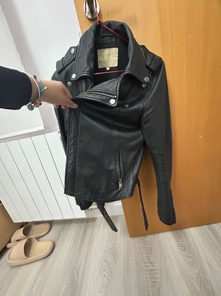 Chaqueta Cuero Negra Maje Talla S