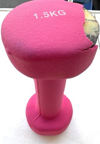 3 Mancuernas. Dos de 1.5 kg y una 1 kg