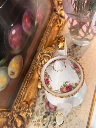 Tetera alta Royal Albert Old Country Roses