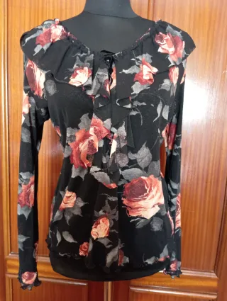 Blusa elástica floral