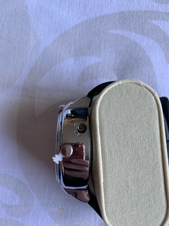 Reloj JK con Mechero Integrado