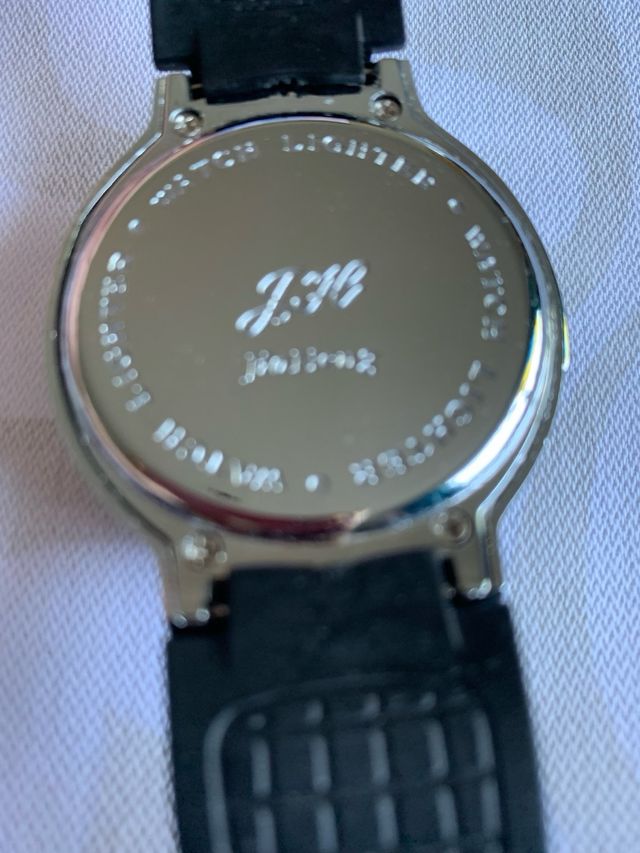 Reloj JK con Mechero Integrado