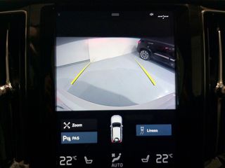 Volvo XC60 Momentum 2WD