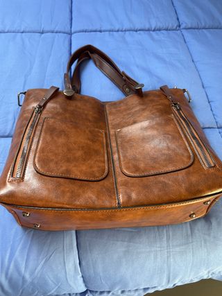 Bolso de mano de cuero marrón