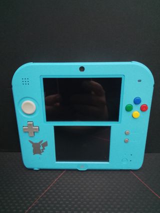 Nintendo 2DS Ed. Especial Pokémon Luna. Completa