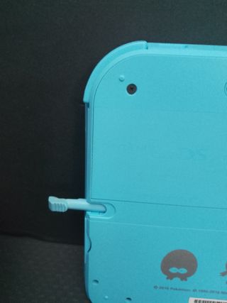 Nintendo 2DS Ed. Especial Pokémon Luna. Completa