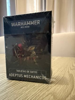 Warhammer 40,000: Adeptus Mechanicus Tarjetas
