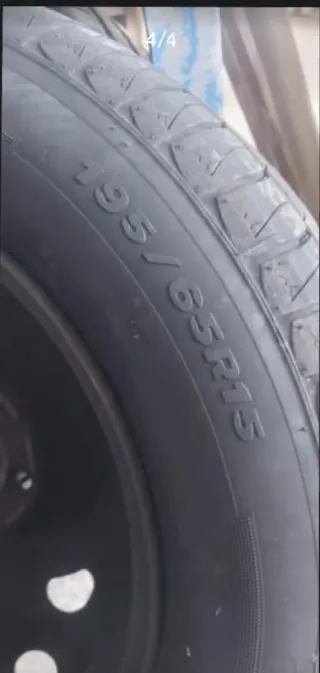 Neumático 195/65 R15