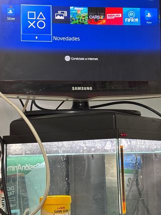 PS4 (PlayStation 4) Negra + 2 Juegos + Mando