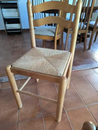 6 Sillas de Madera con Asiento de ratan