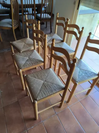 6 Sillas de Madera con Asiento de ratan