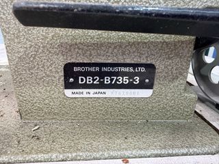 Máquina de coser Brother DB2-B735-3