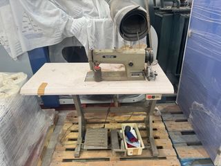 Máquina de coser Brother DB2-B735-3