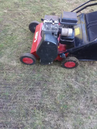 Escarificador de césped