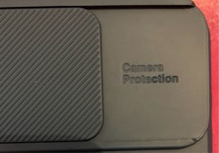 Cover iPhone 15 Pro Max più una protezione schermo