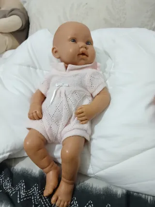 Muñeco bebé realista