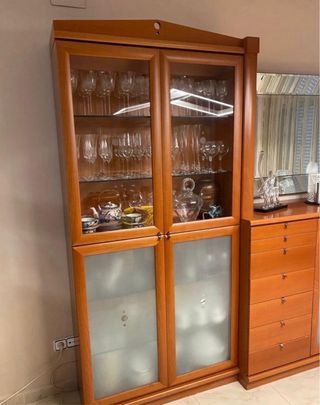 Mueble Comedor Madera y Cristal