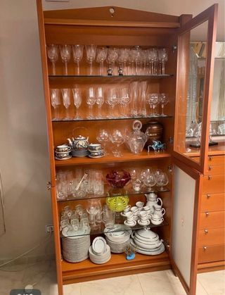 Mueble Comedor Madera y Cristal