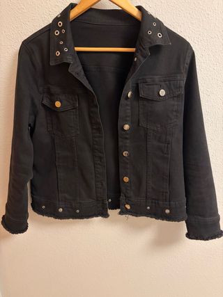 Cazadora vaquera chica