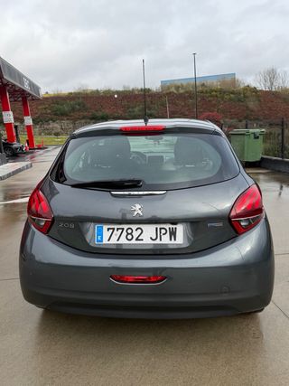 Peugeot 208 2016
