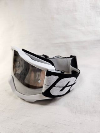 Gafas de esquí blancas y negras