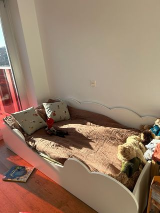 Cama infantil Montessori Nube