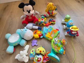 Lote Bebés Juguetes Sonajeros Mickey Peluches
