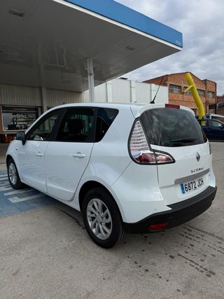 Renault Scenic 2015