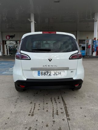 Renault Scenic 2015
