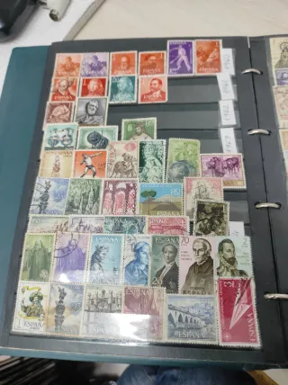 Álbum de sellos de España