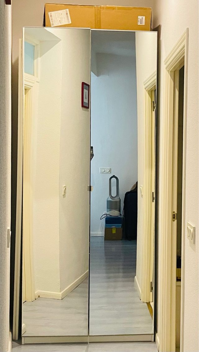 URGE - Armario PAX Ikea con puertas de espejo