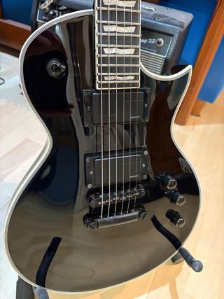 Guitarra LTD EC-1000 Fluence Black Deluxe + Funda