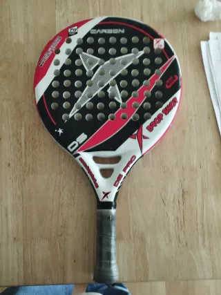 2 Racchette da Padel e 9 Grip