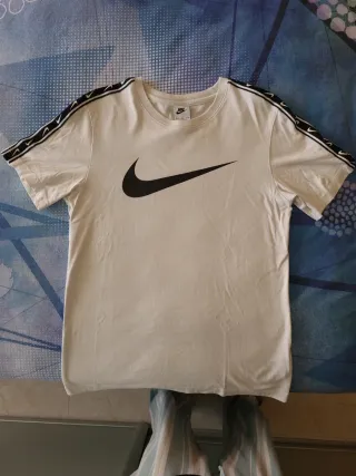 Lote Ropa Nike, Hoodrich y Pull&Bear Hombre