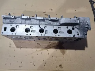 Culata de Mercedes OM612 reconstruido