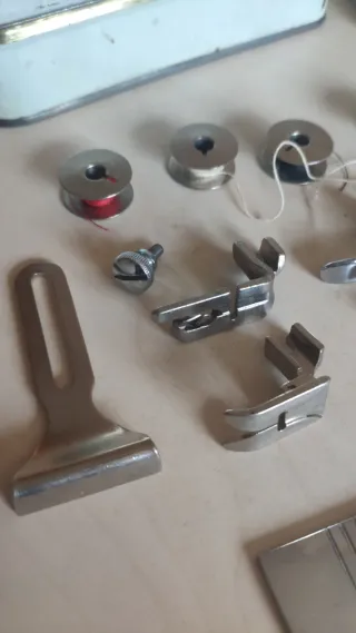 SINGER 801 Z2 - Accesorios + instrucciones