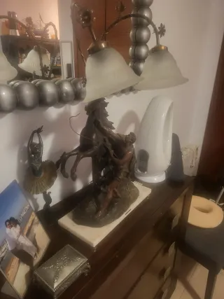 Figura Lámpara Base Mármol