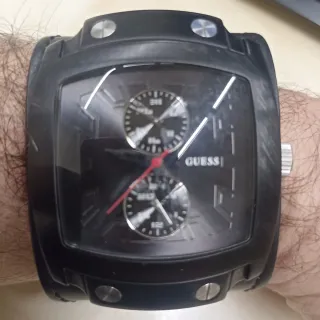 Reloj Guess Negro y Plateado Phantom W14517G1