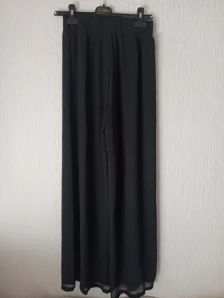 Pantalón negro fluido