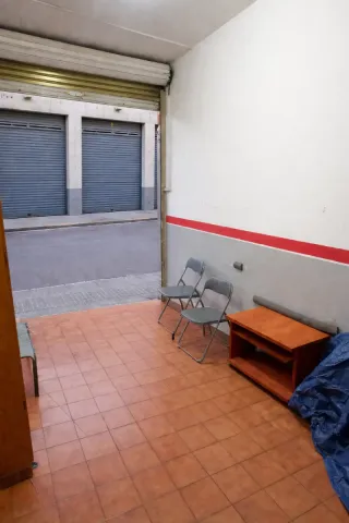 TRASTERO GRANDE LUZ Y AGUA 15m2  Granollers CENTRO