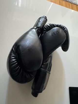 Guantes Boxeo Venum Negros 14 oz