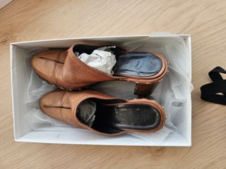 Zuecos Farrutx Piel Marrón Talla 37