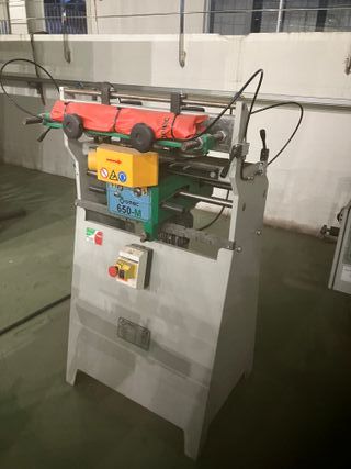 Encoladora Omec 650-M