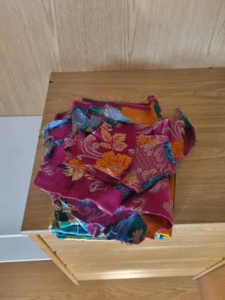 Se hace pack con vestidos anteriores.